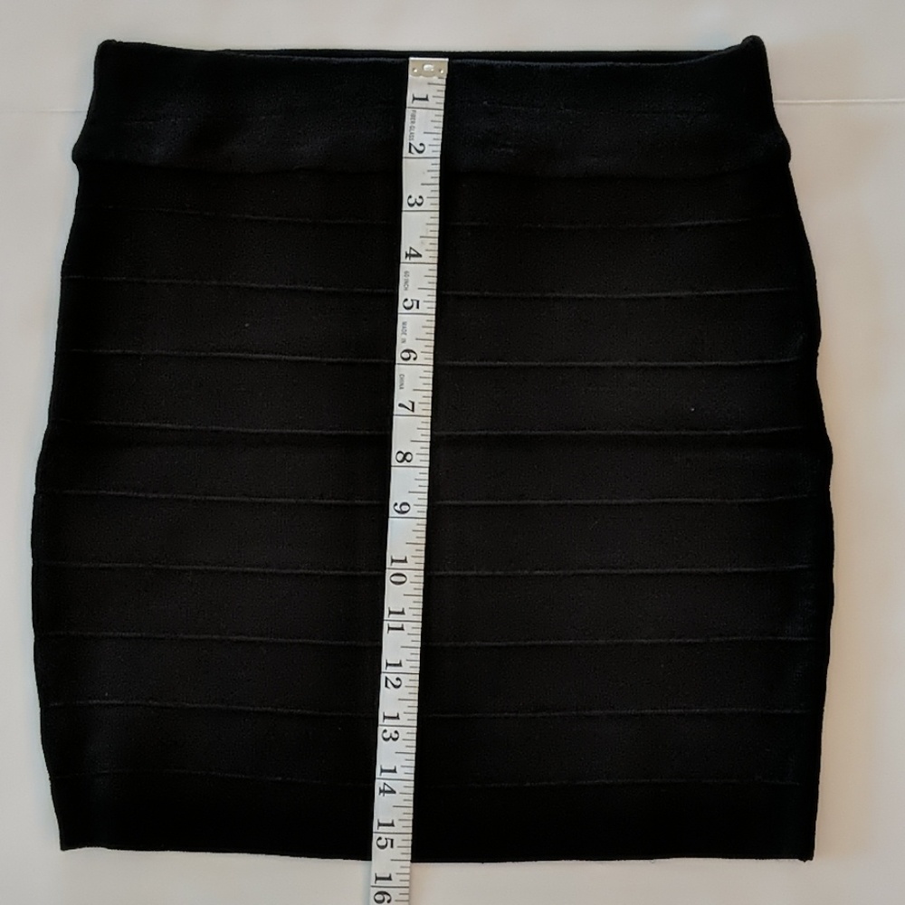 Lydia USA Black Stretch Ribbed Mini Skirt